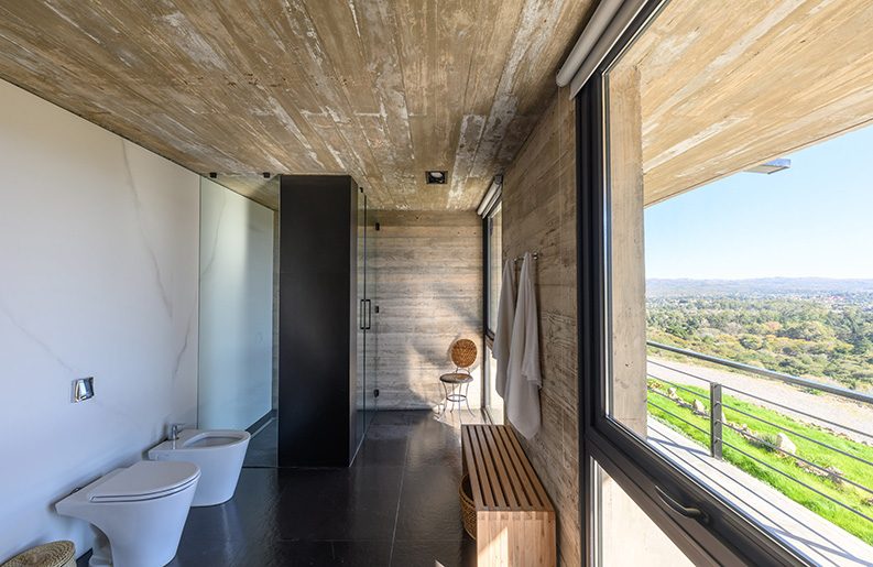 Casa en el Dragón by Cristián Nanzer