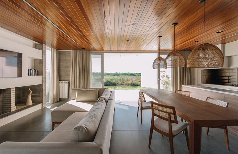 Casa na marina. Una propiedad que le da un lugar protagónico al hormigón