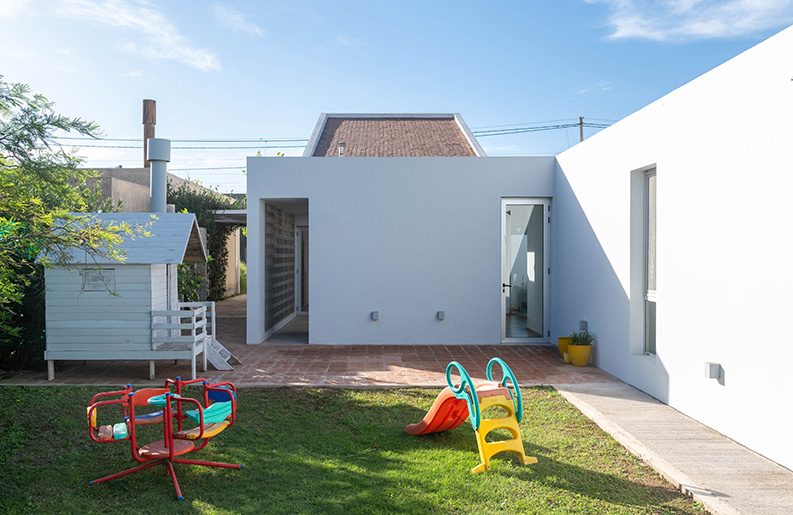 Casa para un Árbol by esteras perote