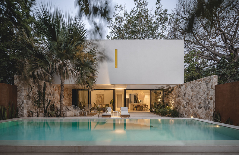 Casa–Estudio Monica Rezman by TACO