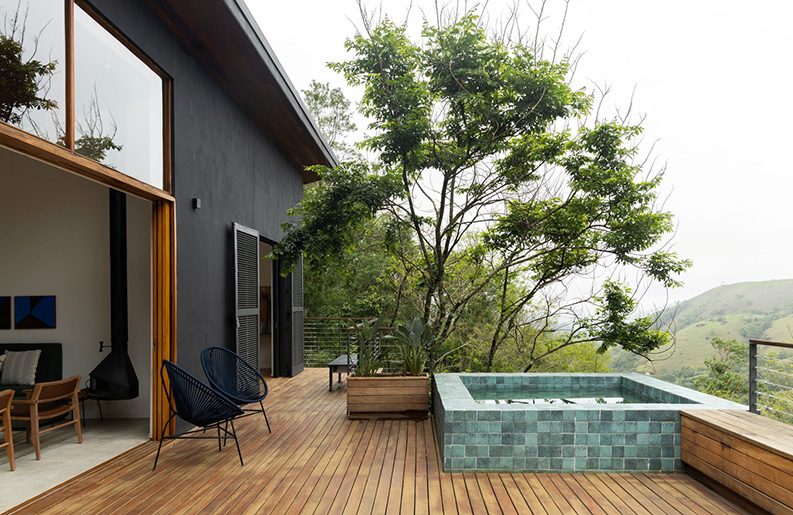 Chalet del Bosque by Angá Arquitetura