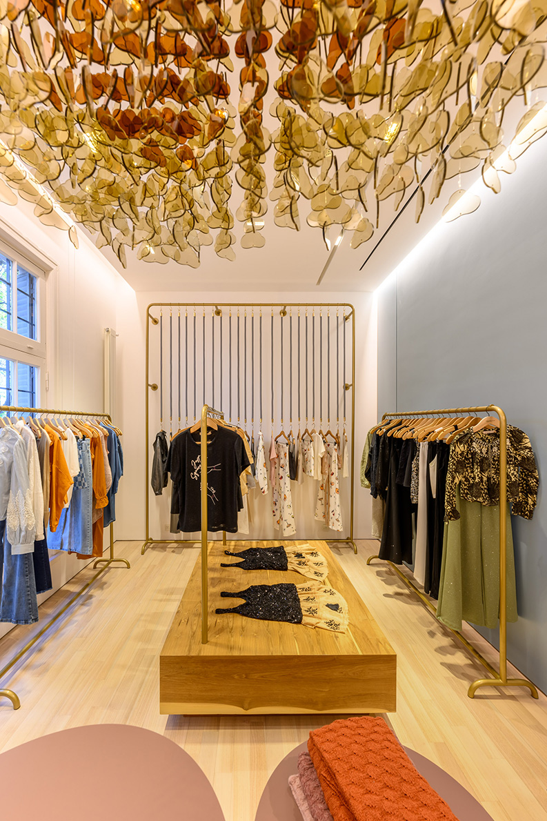 El Showroom de Felicity by ESTUDIO MONTEVIDEO