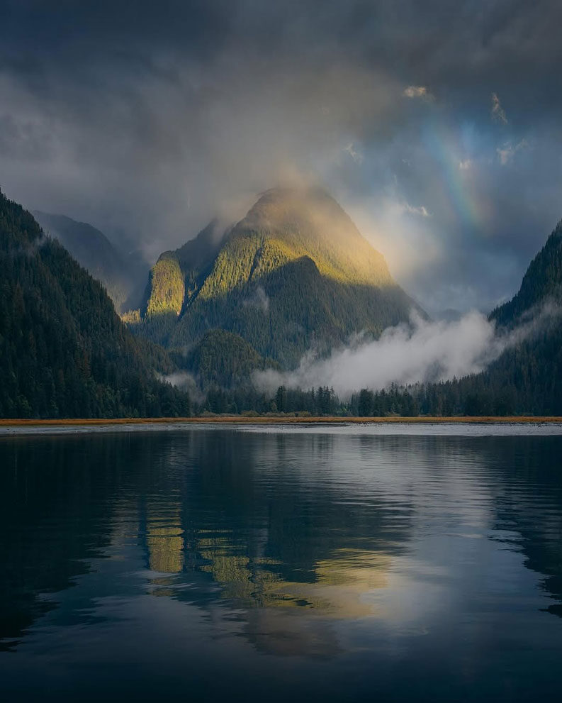 Emmett Sparling captura un paraíso en peligro