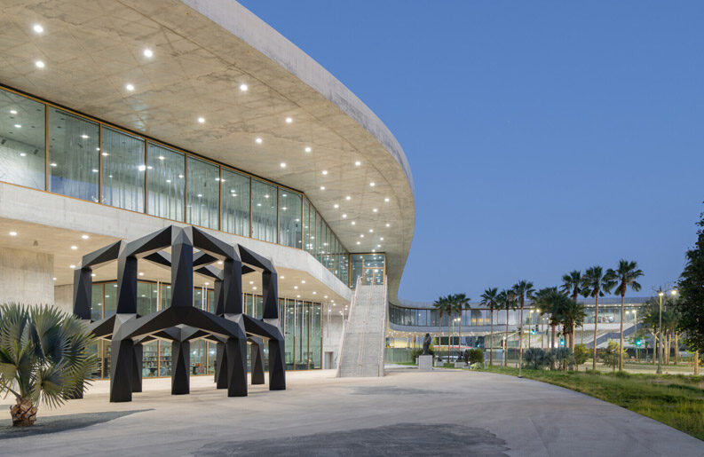 Las nuevas Galerías David Geffen del LACMA abren en Los Ángeles con la firma de Peter Zumthor