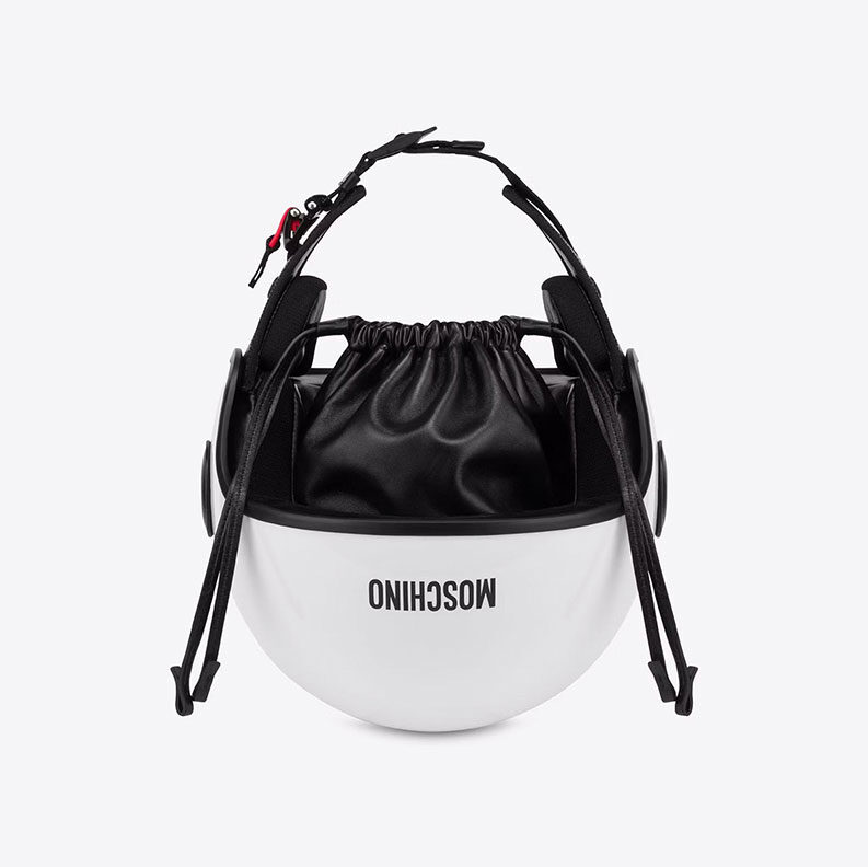Helmet Bag- el bolso-casco de Moschino