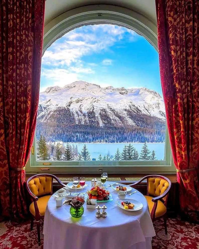 Hotel Carlton St. Moritz. El centro turístico de invierno más glamoroso del mundo
