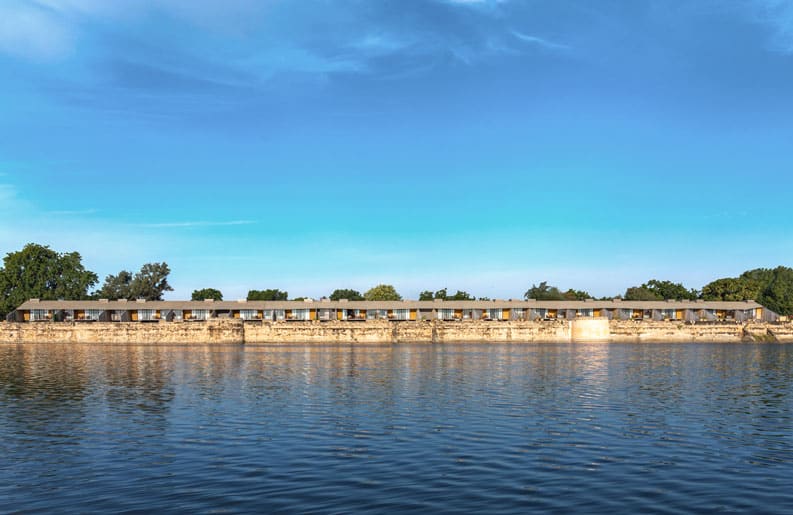 Hotel RAAS Chhatrasagar