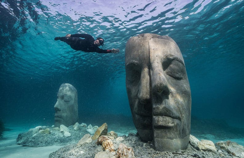 Jason Decaires Taylor Portada