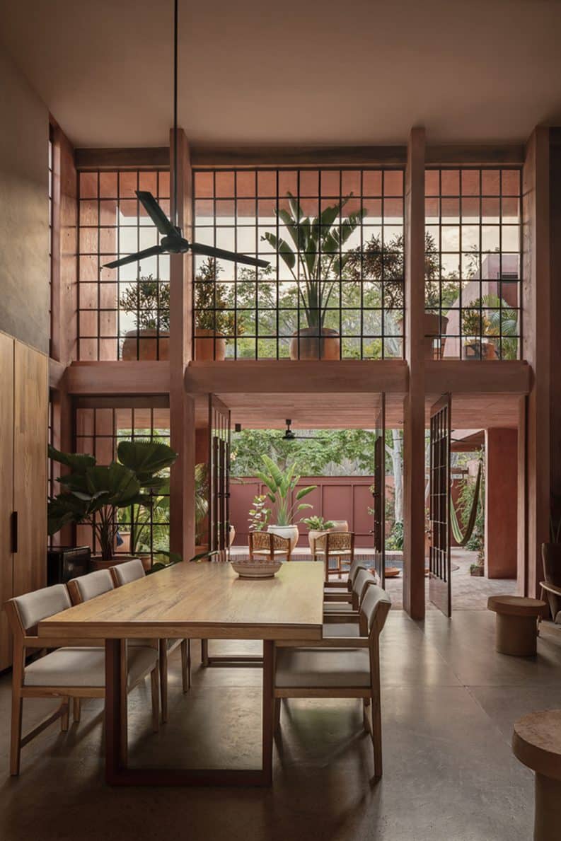 La Casa Roja by Ángel García Estudio