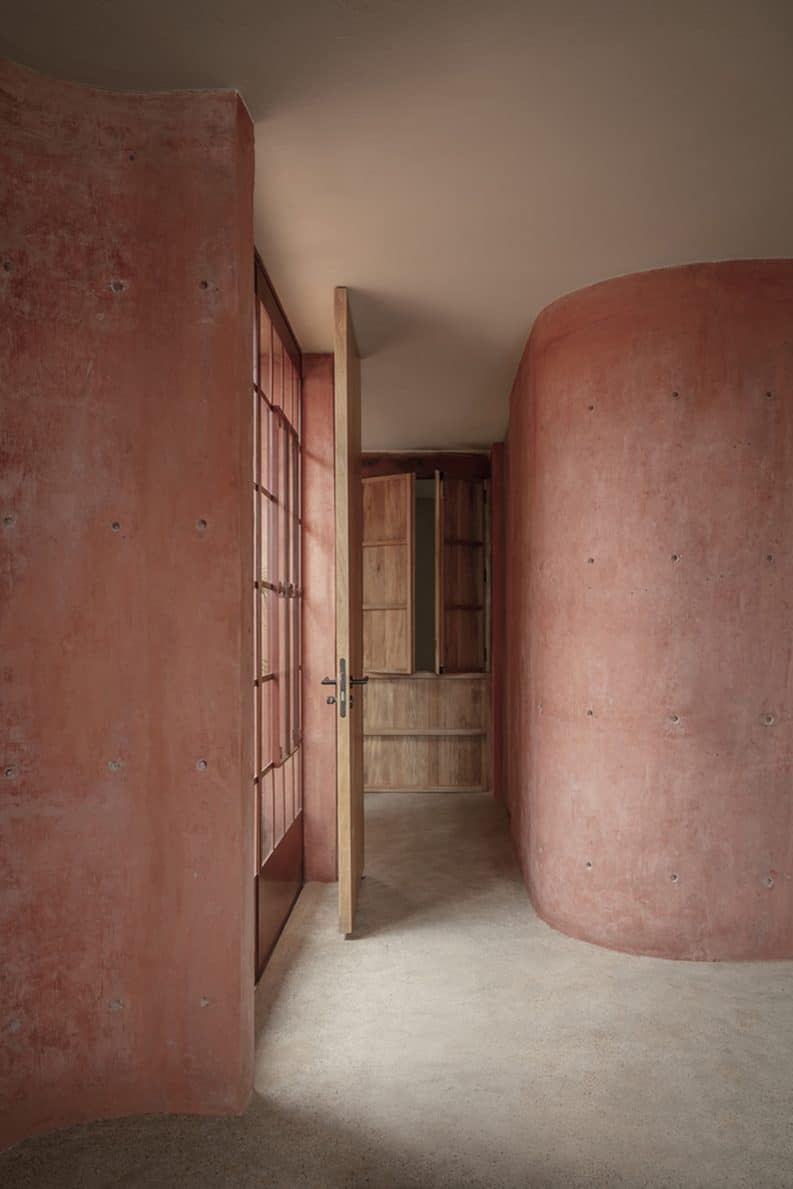 La Casa Roja by Ángel García Estudio