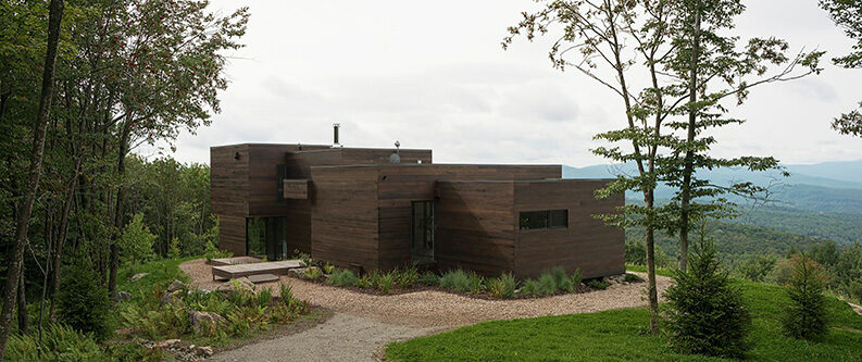 La Chèvre by Atelier Pierre Thibault