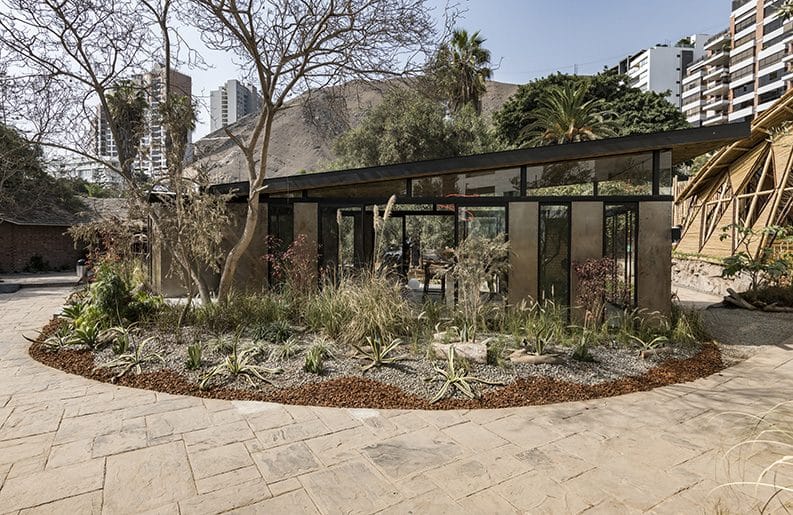 Loft entre Árboles by Lee Arquitectos