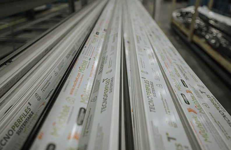 20 AÑOS DE INNOVACIÓN Y DISEÑO EN PVC // MUCHTEK