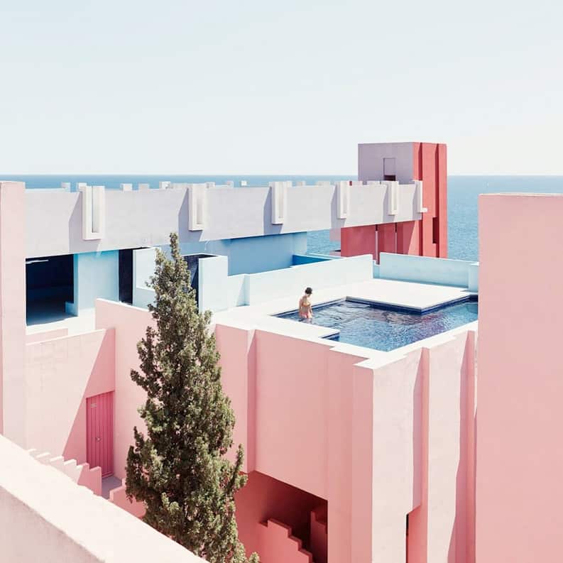 MURALLA ROJA