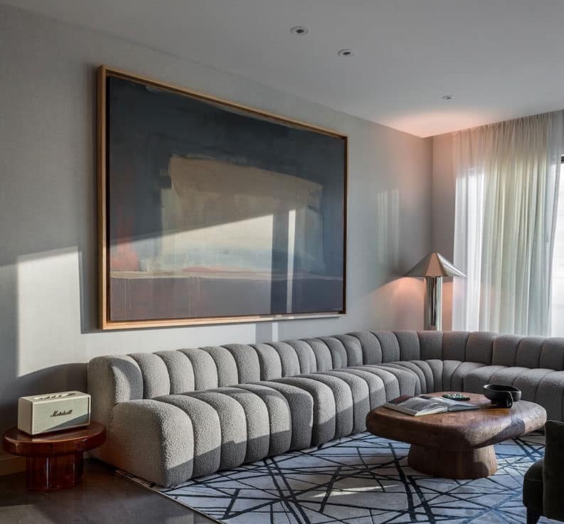 Magnolia es una vivienda inspirada en los escenarios naturales que rodean y acogen al valle de San Pedro Garza, fusionando las tendencias del diseño