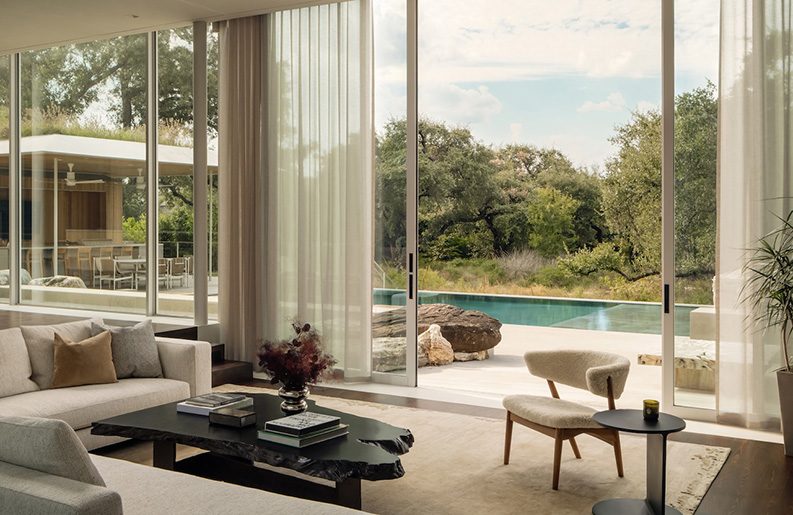 Casa en Austin by Michael Hsu