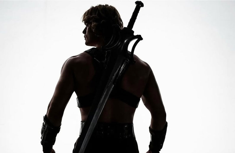 Nicholas Galitzine como He-Man