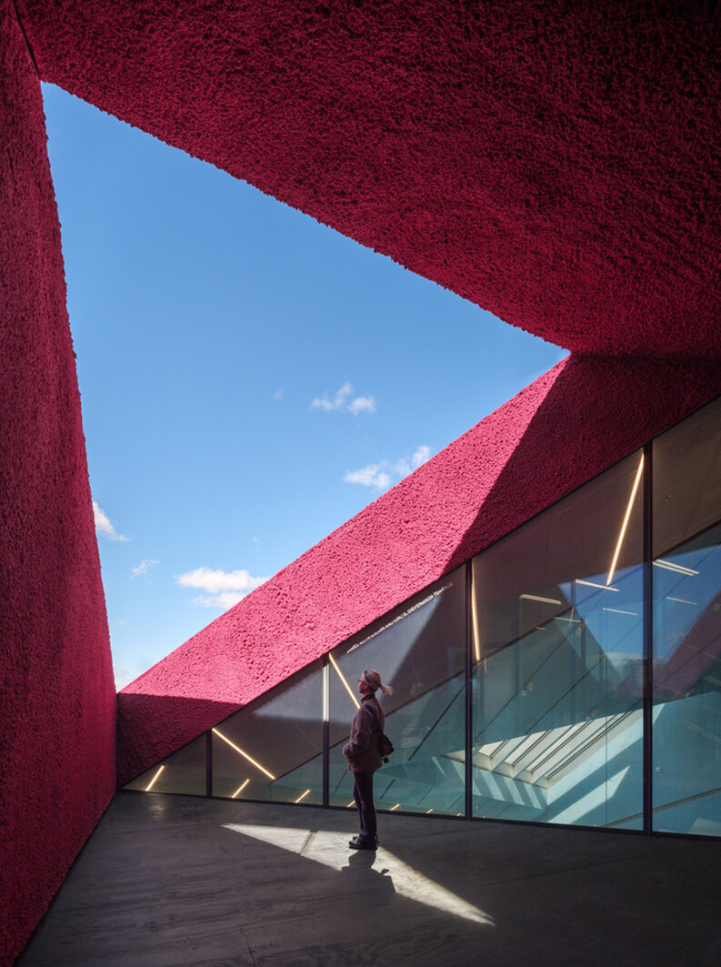 Nuevo Museo de Arte Contemporáneo by OMA