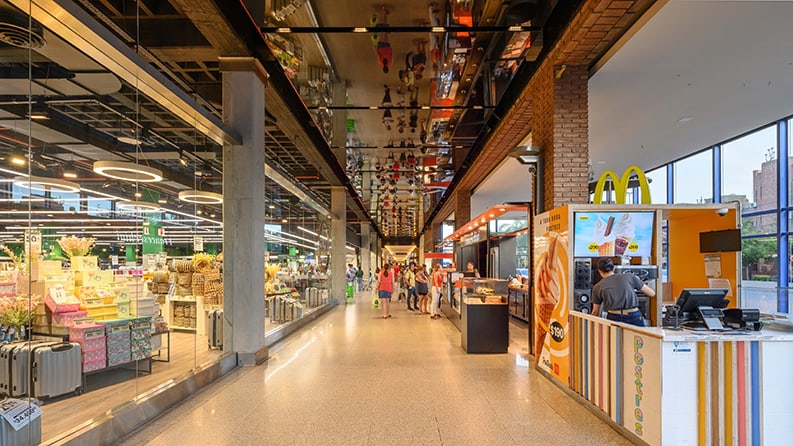 Nuevocentro Shopping. Una remodelación estructurada y elegante de un lugar icónico