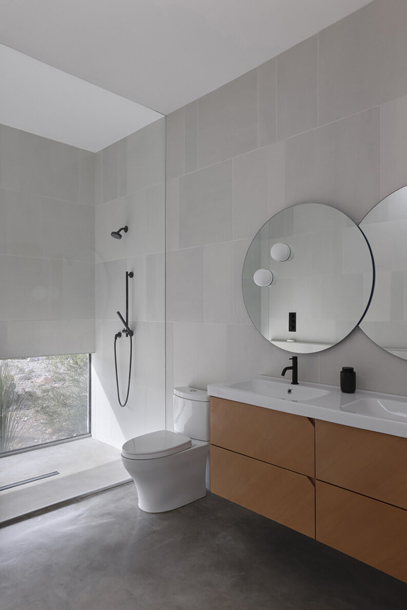 Real House by HK Associates Inc