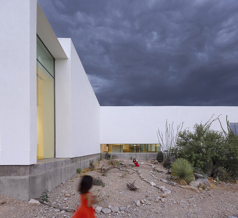 Real House by HK Associates Inc