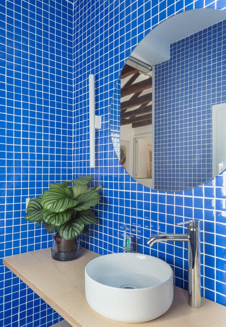 Reforma en Malasaña by midori arquitectura