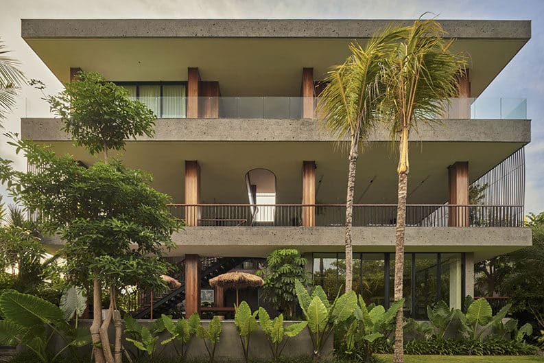 Residencia Akashi by Alexis Dornier