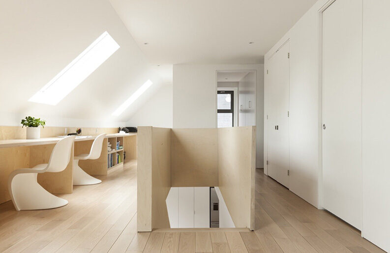 Residencia Belcourt by Atelier Pierre Thibault