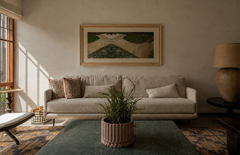 Residencia Ochre by Thought Parallels