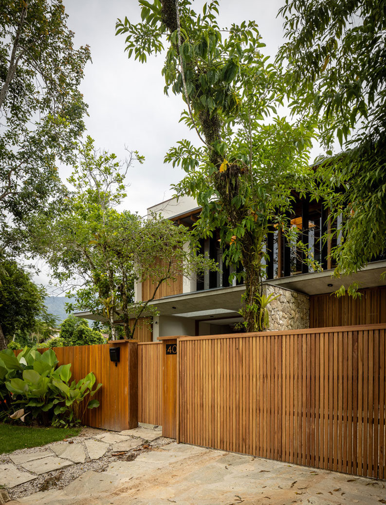Residencia PCW by Pitta Arquitetura