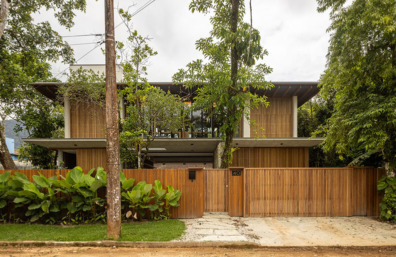Residencia PCW by Pitta Arquitetura