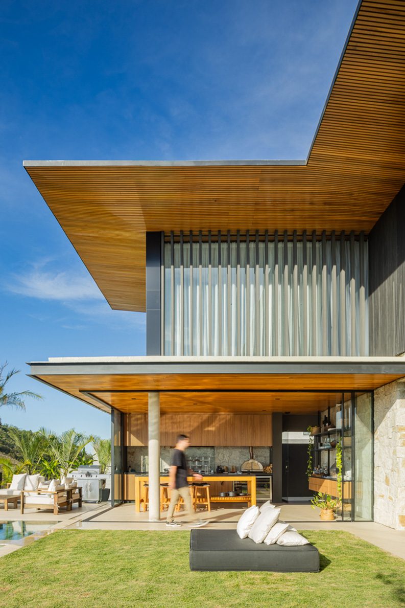 Residencia SF by Gabriel Micherif Arquitetura