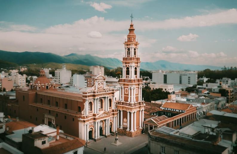 Salta entre las 20 ciudades más lindas del mundo