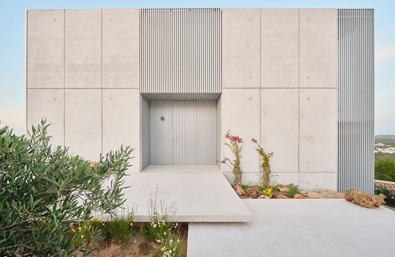 Steel House by NOMO STUDIO
