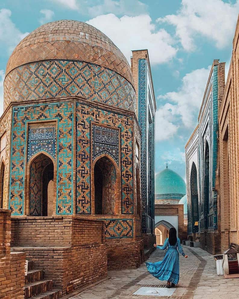 Uzbekistán. Un viaje a través de la Historia, Cultura y Arquitectura
