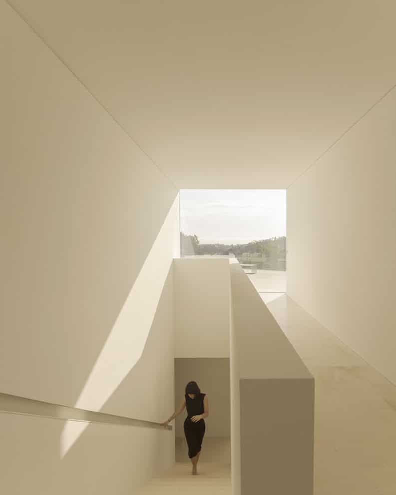 Villa 95 by Fran Silvestre Arquitectos
