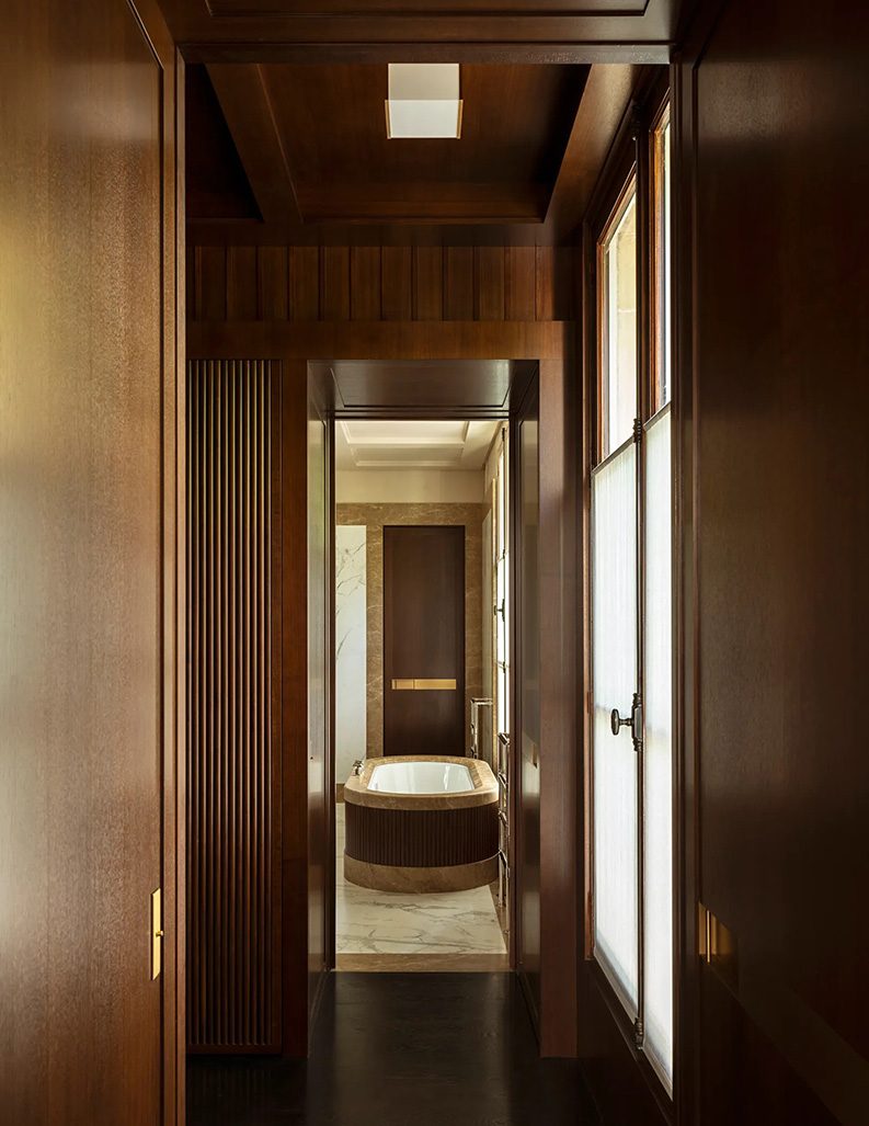 Un departamento parisino con arte