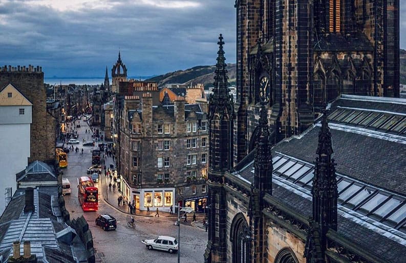 La Royal Mile de Edimburgo. Una guía completa de sus encantos.