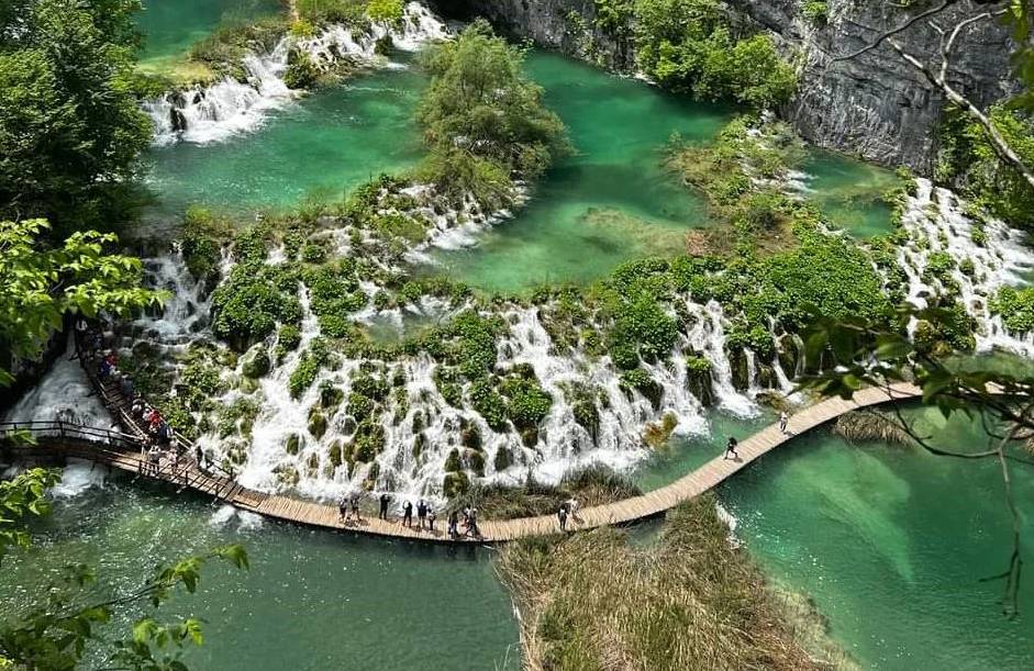 Plitvice. Los lagos encadenados en Croacia.