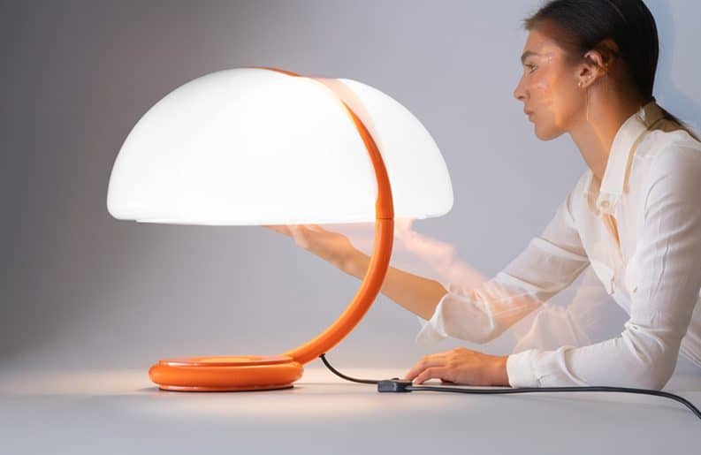 La lámpara Serpente cumple 60 años